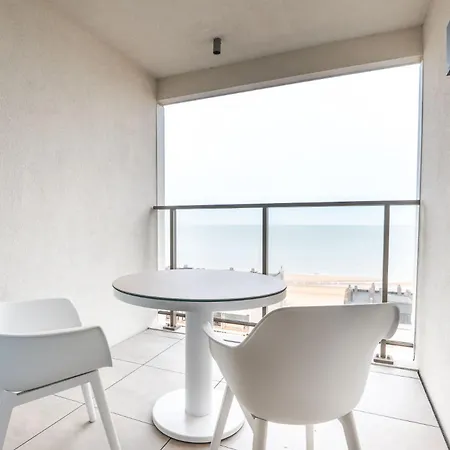 New Flat For 4 With Tremendous Sea Views 公寓 *