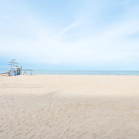 公寓 New Flat For 4 With Tremendous Sea Views