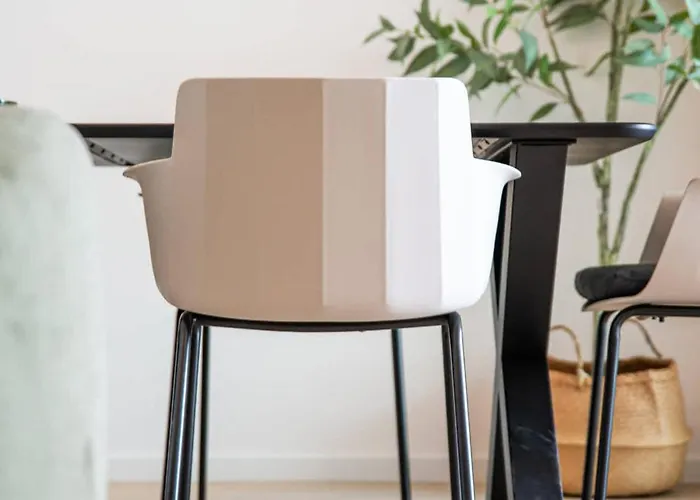 New Flat For 4 With Tremendous Sea Views