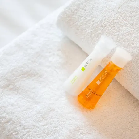 New Flat For 4 With Tremendous Sea Views *